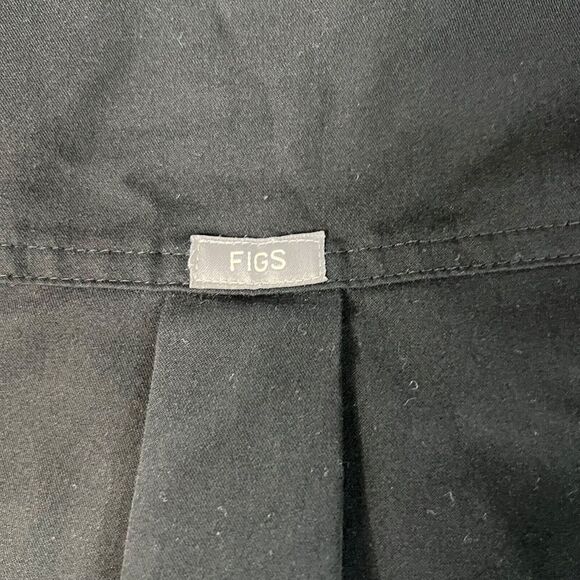 Figs Rafaela Oversized Scrub Top Black Size Large Medical First Responder - Picture 8 of 8